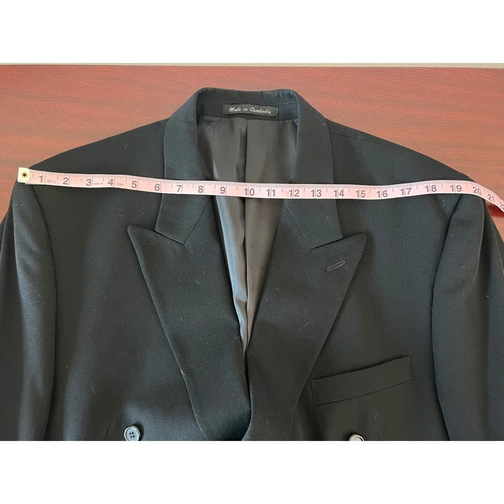 J.D. Christopher measurements shoulder